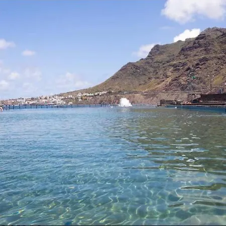 Beach, Pool & Mountain In Bajamar Appartement